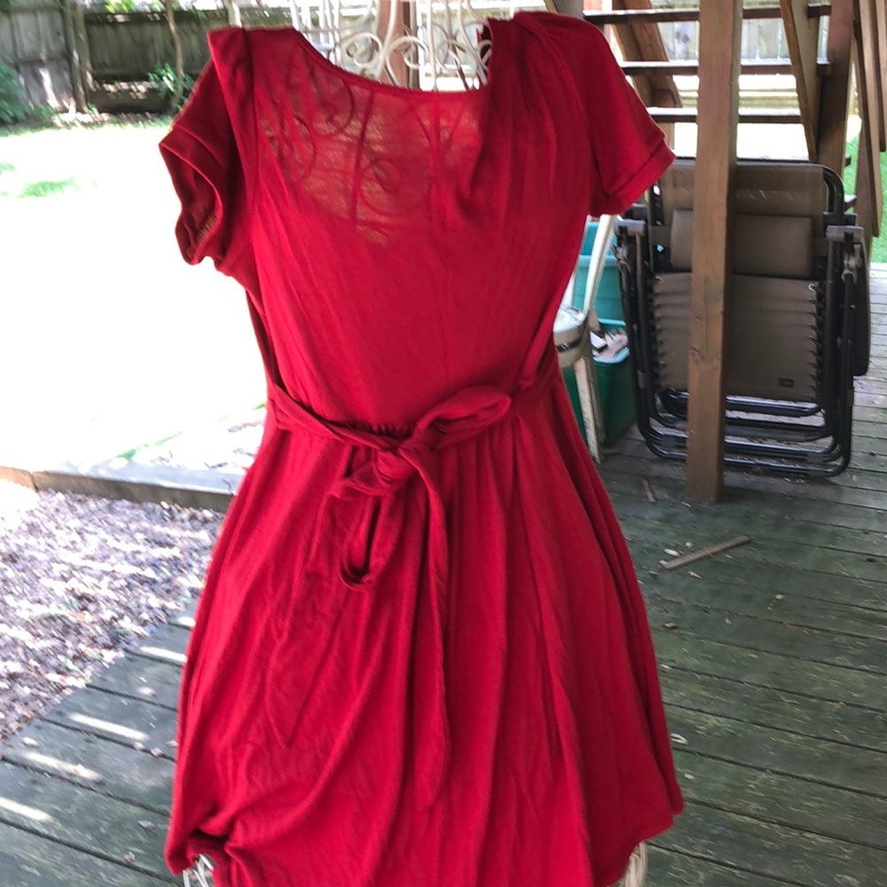 Red top - Picture 2 of 4